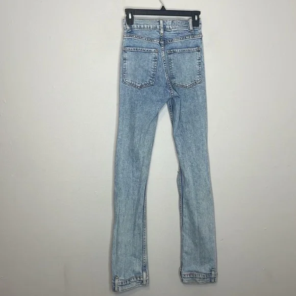 REVICE | Distressed Zip Ankle Jeans - Picture 5 of 9